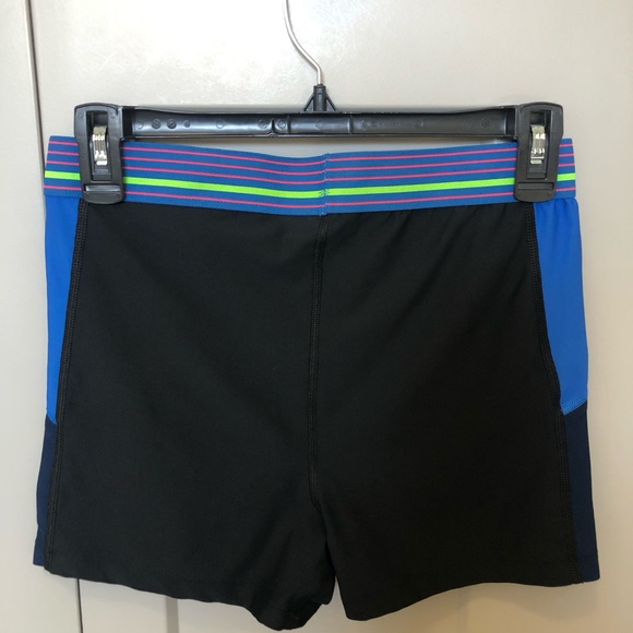 Medium black and blue Under Armour compression shorts - Picture 2 of 3